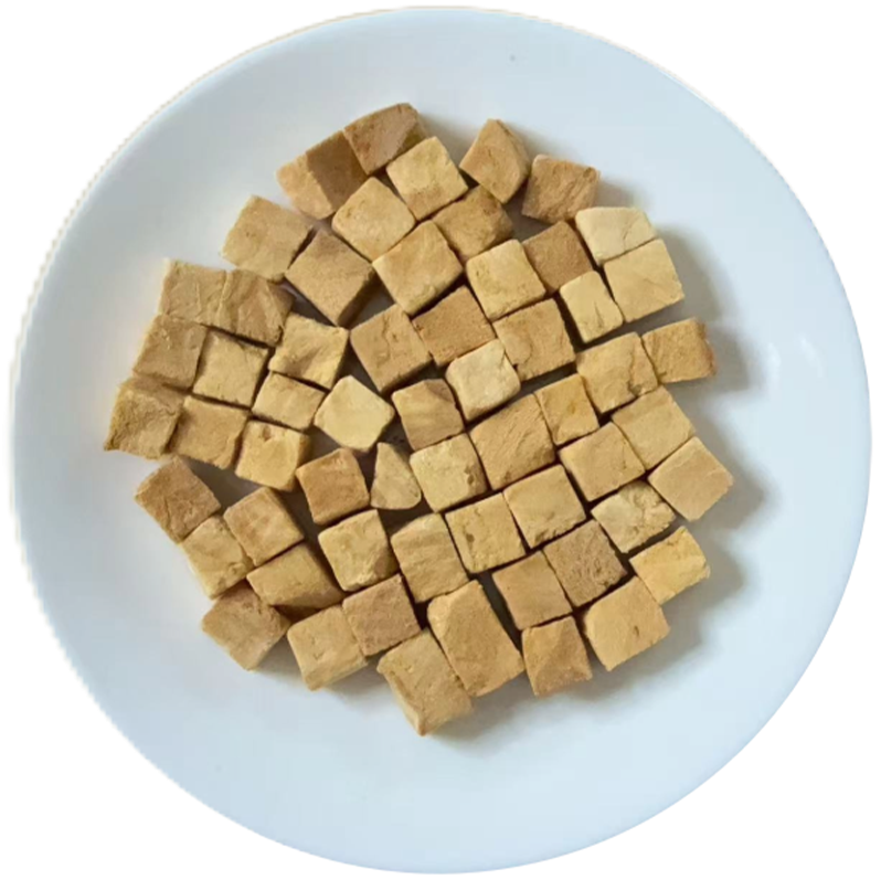 Freeze-dried Salmon Cube detail